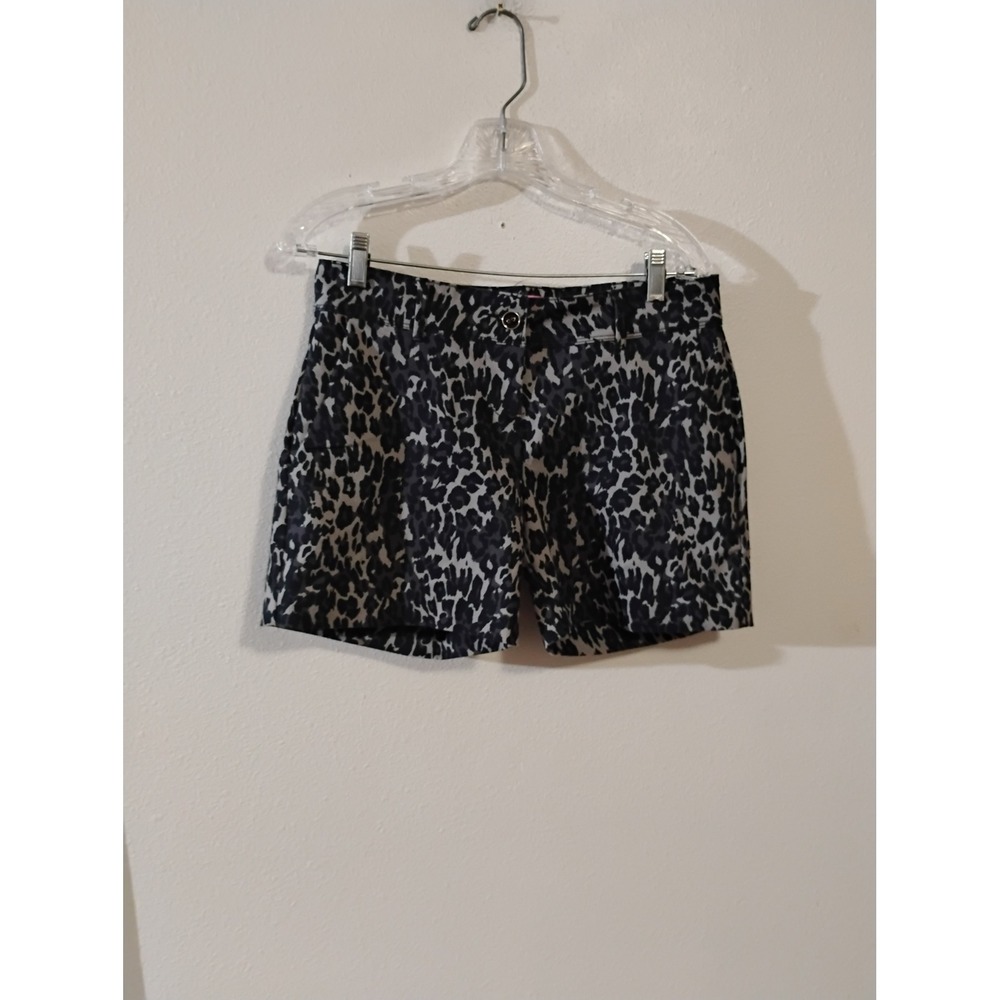 Isaac Mizrahi New York Womens Gray Black Leopard Print Shorts Size 4
